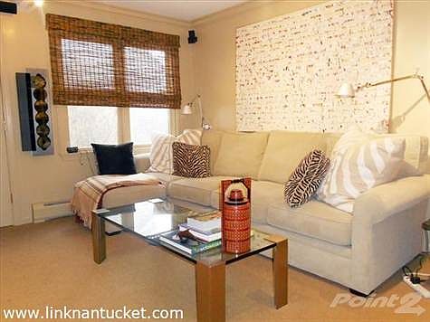 Den/bedroom with full bathroom