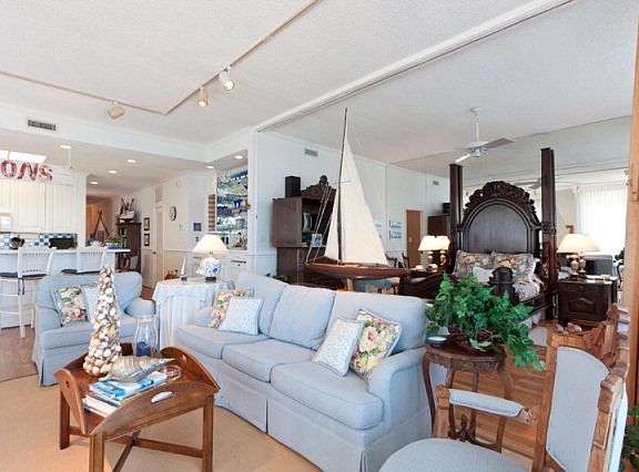 4th image of 3000 Gulf Blvd APT 1110