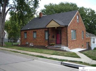 6132 Poppleton Ave, Omaha, NE 68106