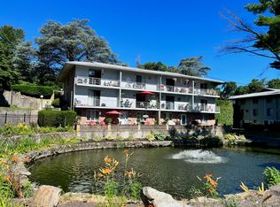 4610 Post Rd #12, East Greenwich, RI 02818