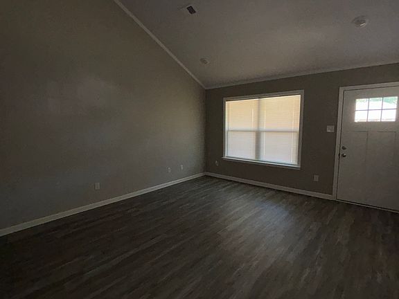 5th image of 90 Buena Vista Dr