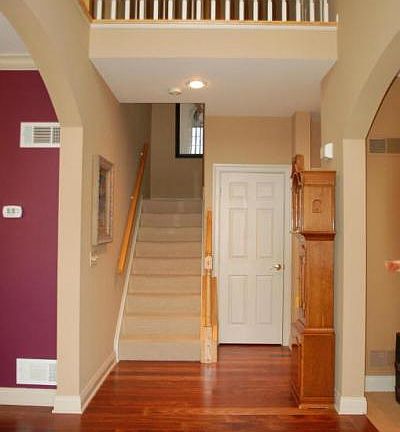 3rd image of 120 Creekgate Ct