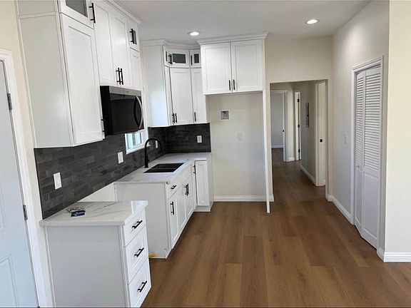 3rd image of 9615 Kauffman Ave #B