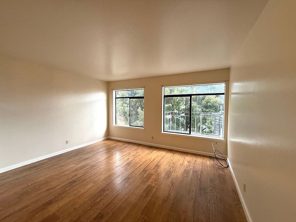 1st image of 349 2nd Ave APT 3