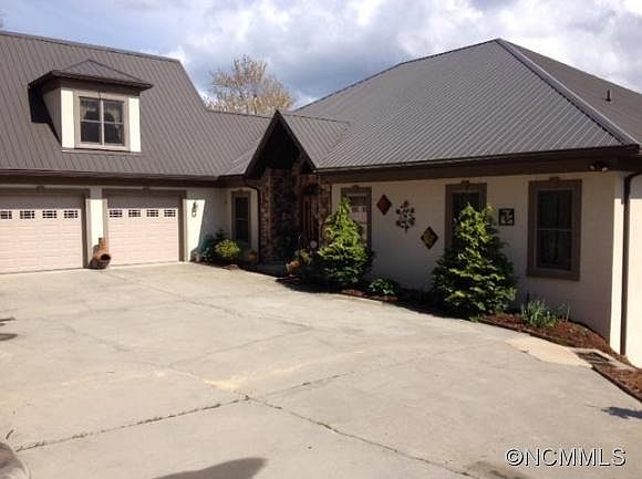 2nd image of 2751 Jeter Mountain Rd