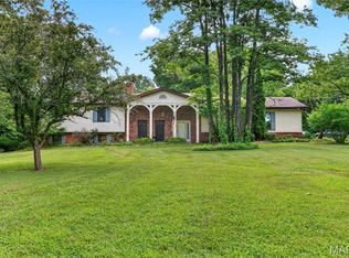 164 Country Squire Ln, Washington, MO 63090