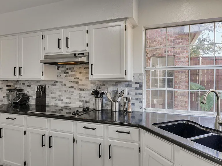 4402 Goodwin St — Photo 19