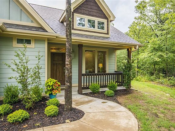 2nd image of 7 Alice Ln