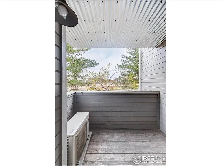 1405 Broadway St #203 — Photo 12