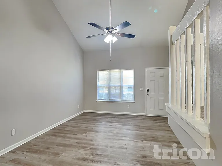 12360 Hennigan Place Ln — Photo 2