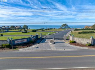 Sea Breeze Way #19, Brookings, OR 97415