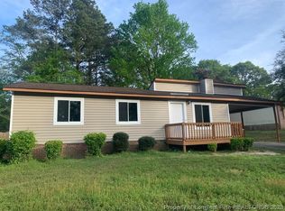 2271 Ridge Manor Dr, Fayetteville, NC 28306