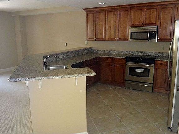 4th image of 1478 Riverplace Blvd Suite 205