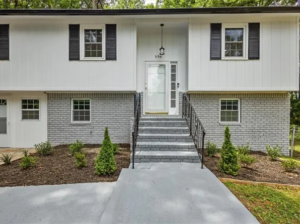 394 Burr Oak Ct, Lawrenceville, GA 30046