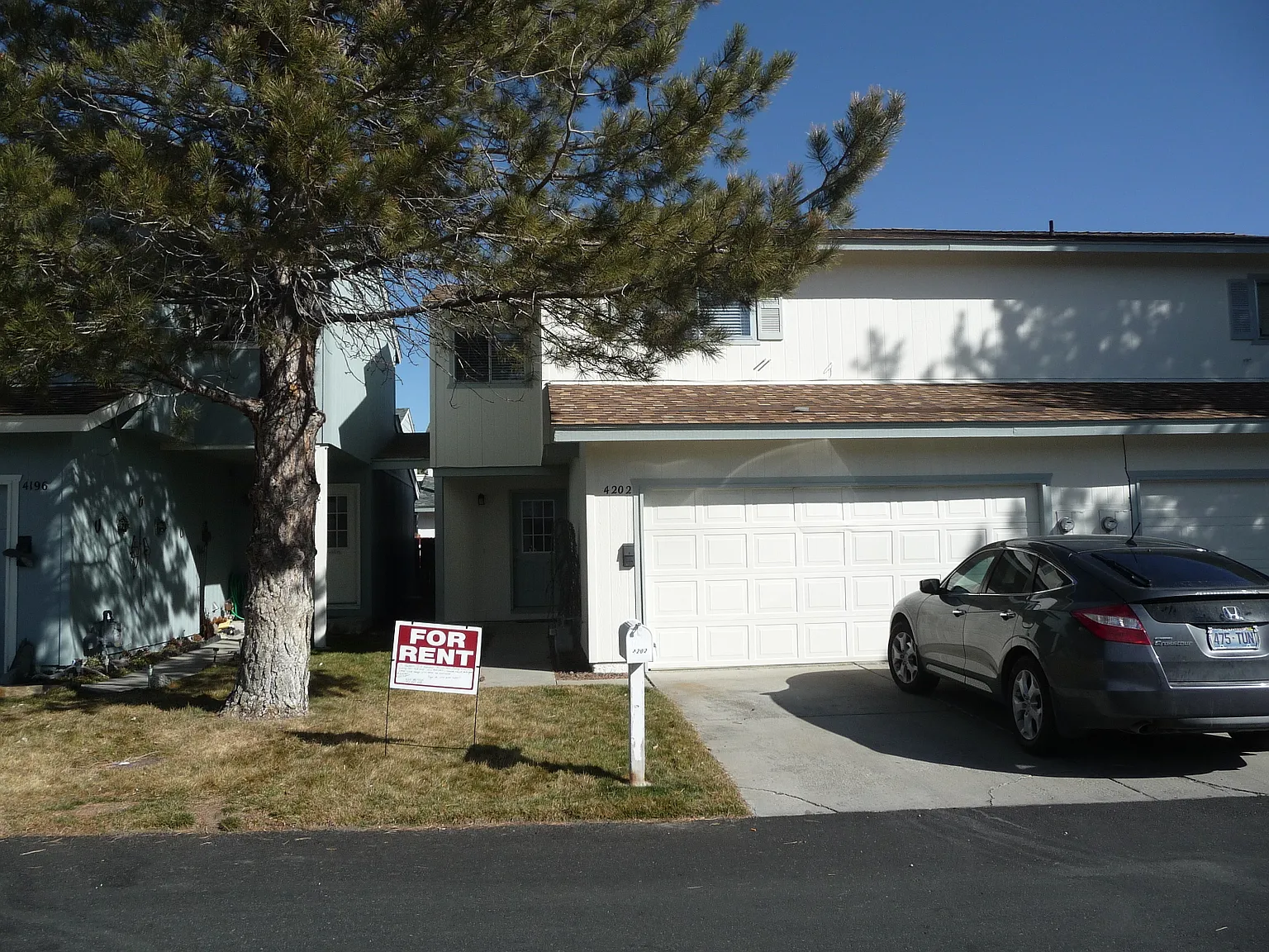 4202 Pheasant Dr photo 1