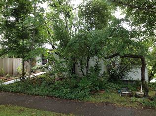 1705 NE 68th St, Seattle, WA 98115