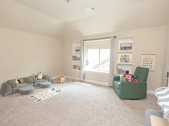 216 Nathan Dr — Photo 10