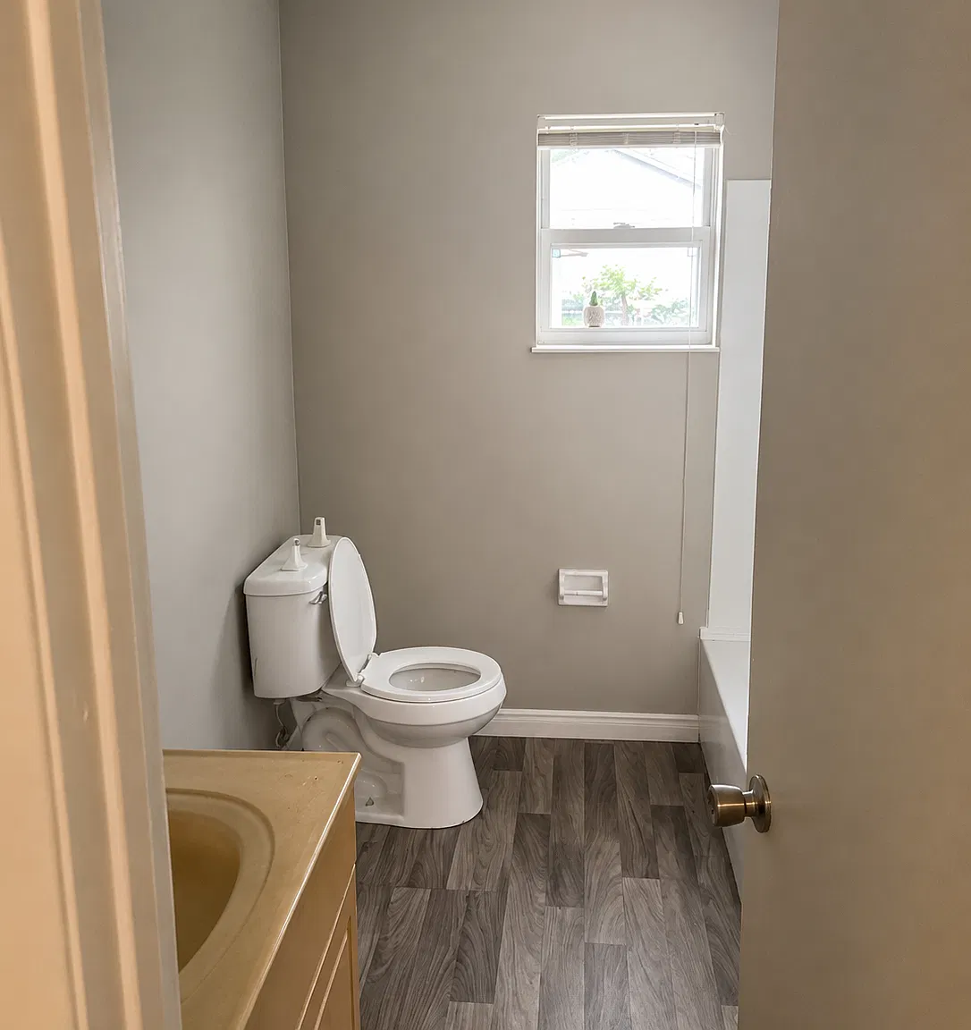 559 Wasson Ave — Photo 4