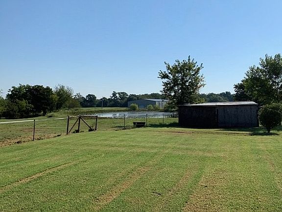 2nd image of 2511 N Coyote Run