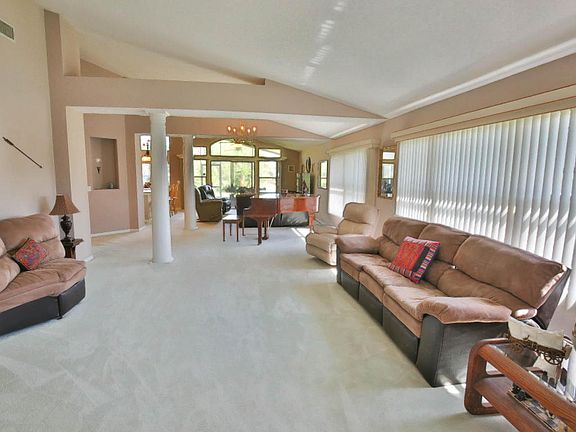 4th image of 953 Countryside West Blvd