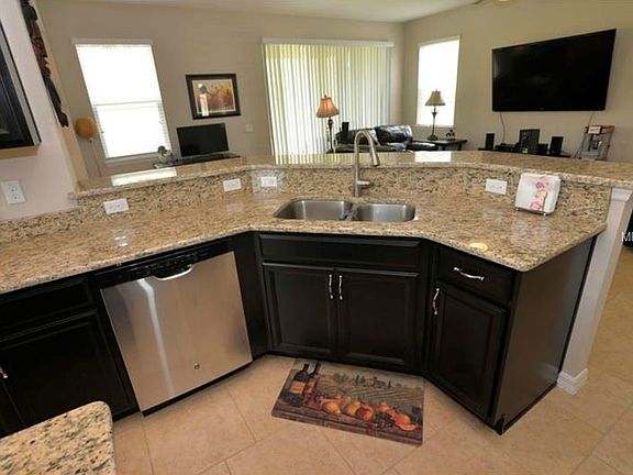 2nd image of 1068 Flagstone Ct