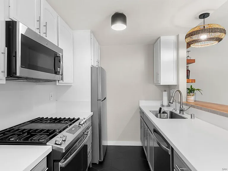 3338 Herman Ave #5 — Photo 8