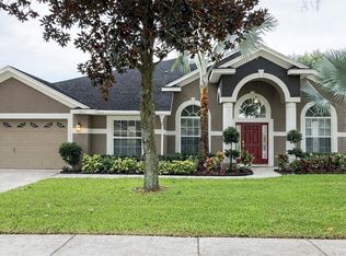 1032 Legends Pass Dr, Valrico, FL 33594