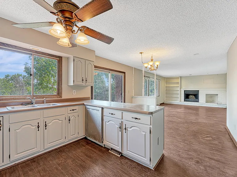 7932 E Windcrest Row — Photo 10
