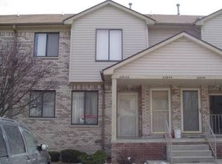 20946 Flora St, Roseville, MI 48066
