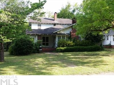 305 W 5th Ave, Glenwood, GA, 30428