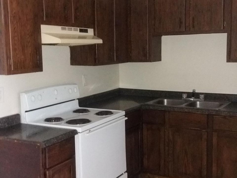 2nd image of 1383 Crescent Heights Rd APT B