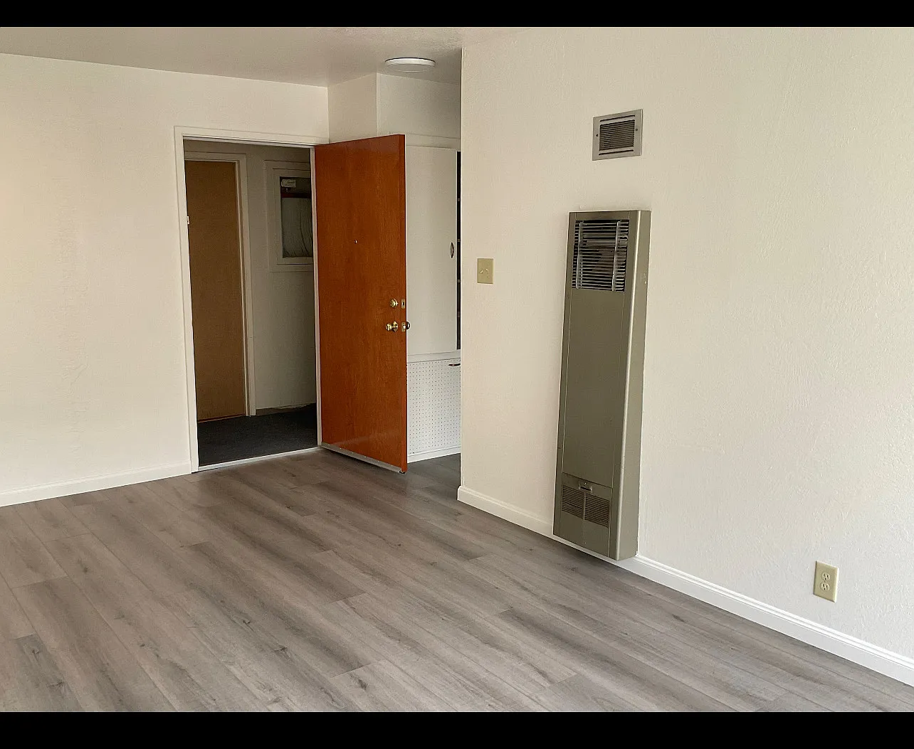 2740 College Ave. — Photo 3