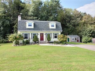 2203 Valley View Dr S, Saylorsburg, PA 18353