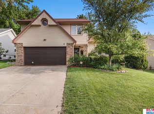 2606 Century Rd, Bellevue, NE 68123