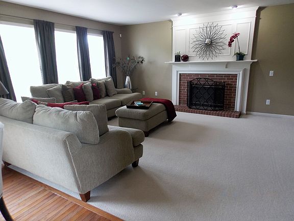 5th image of 6370 Meadowlark Ln
