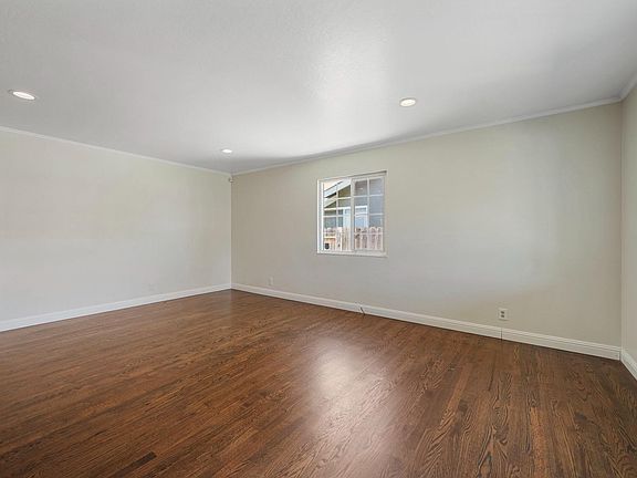 3rd image of 2549 Ramsay Way