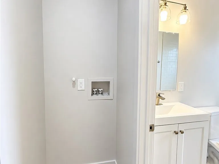 8633 Park St #1/2 — Photo 8