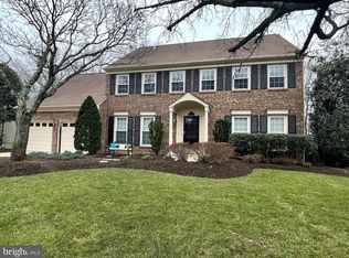 11913 Winstead Ln, Reston, VA 20194
