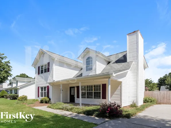 3612 Cedarbark Dr, Matthews, NC 28105