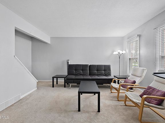 4th image of 6653 Garden Rd