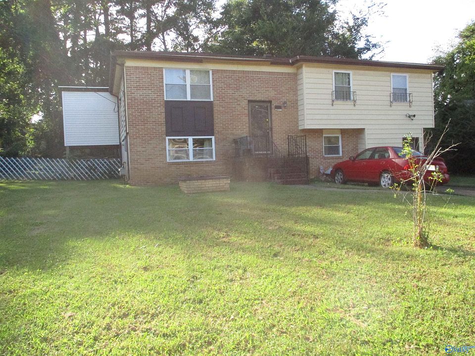 1st image of 5017 Rolling Hills Dr NW