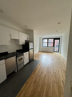 Rented by Mossanen Group | media 2