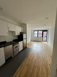 Rented by Mossanen Group