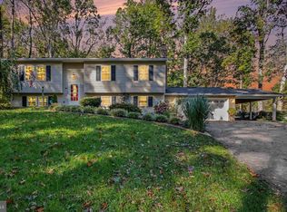 8804 Doug Dr, Nokesville, VA 20181