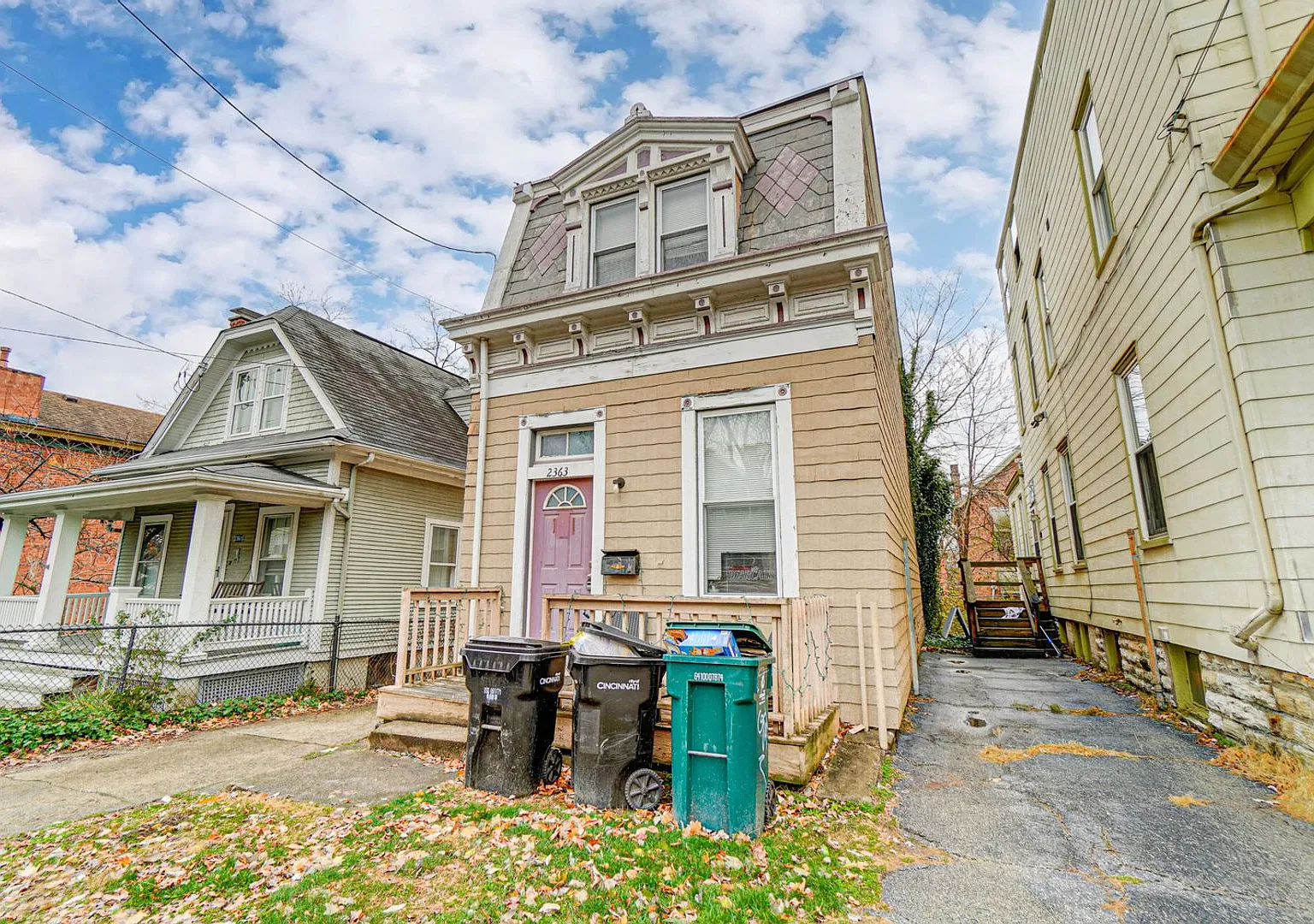 3 Bed 1 Bath House Available for 27-28 School Year! — Photo 2