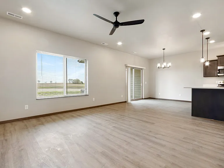Sunrise Creek Townhomes — Photo 14