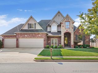 506 W 38th St, Sand Springs, OK 74063