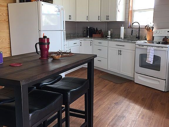 5th image of 1008 1st St