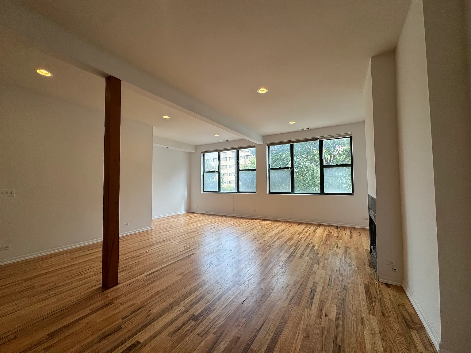 2 bed, 1900 sqft, $2,800 — Photo 3