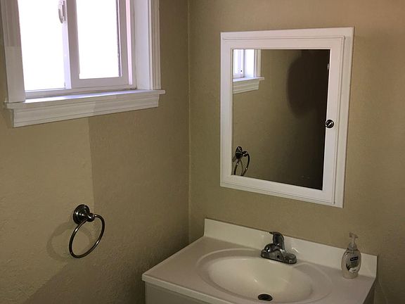 5th image of 1616 Broderick St #1